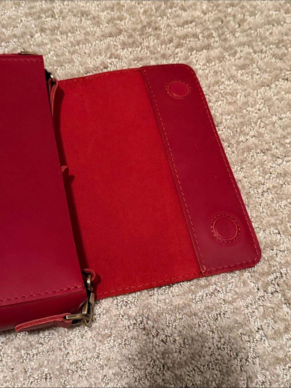 Red Medium Metro Purse - Picture 4 of 5